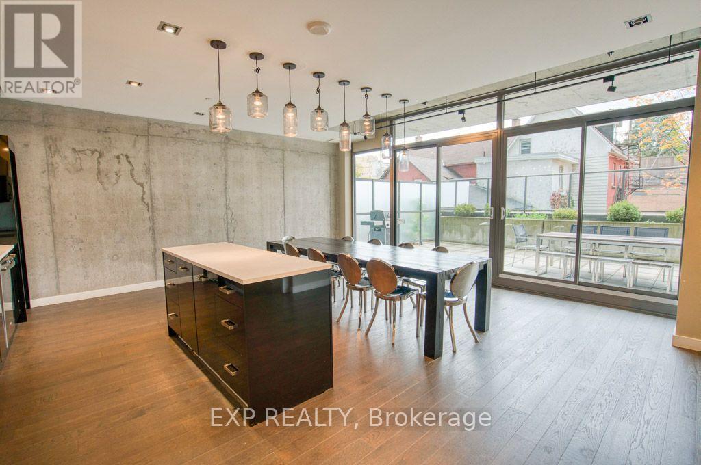 224 Lyon Street North — photo 33
