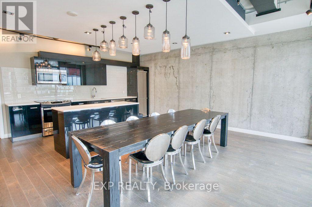 224 Lyon Street North — photo 35