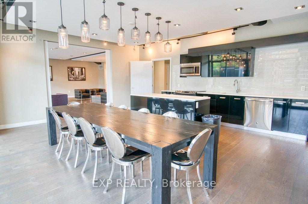 224 Lyon Street North — photo 37
