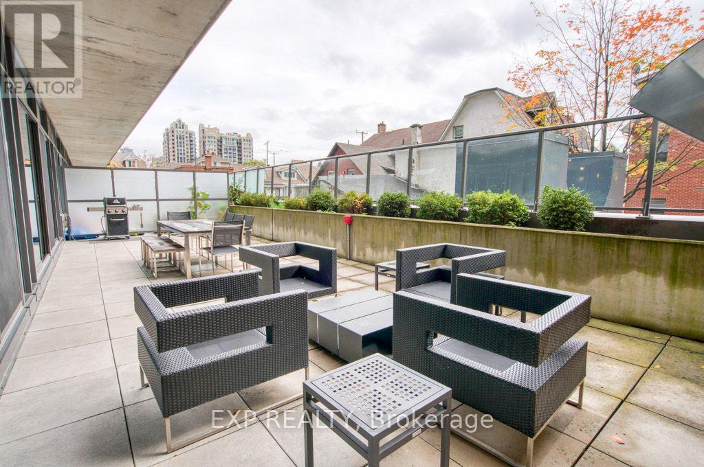 224 Lyon Street North — photo 44