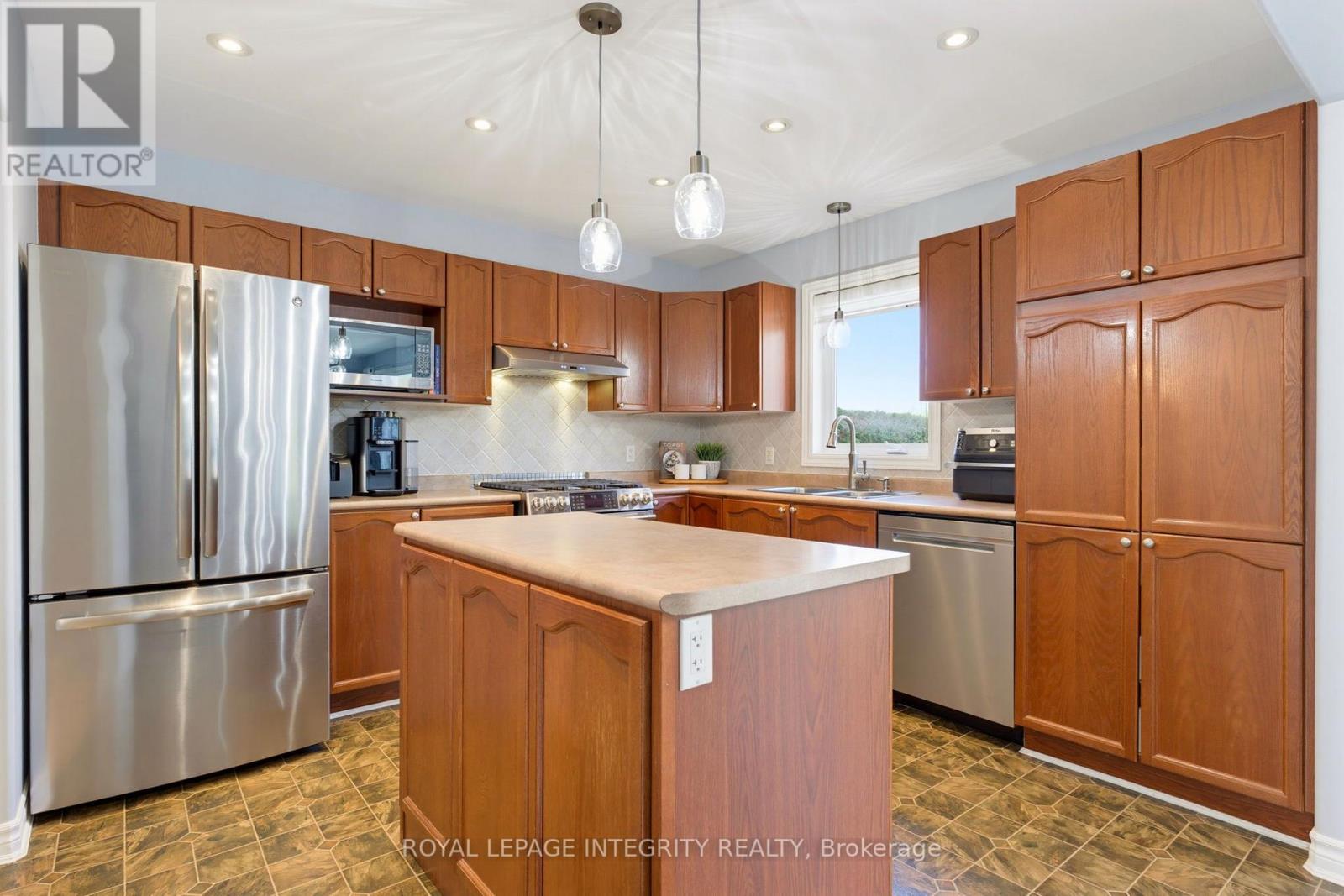 20 MERLIN STREET - 12