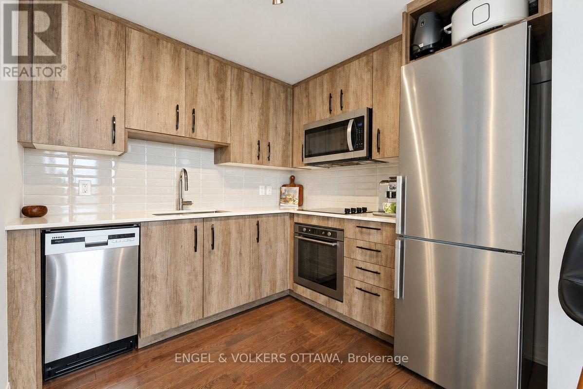 Commercial Properties for Rent in Ottawa – 1507 – 805 CARLING AVENUE – By Peter Sagos - Image 15