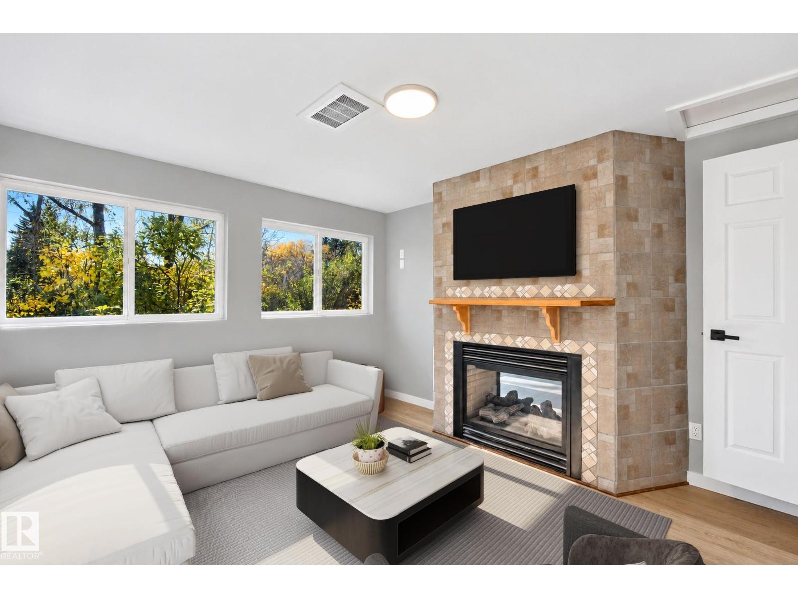 2 52414 RGE ROAD 20 - 14