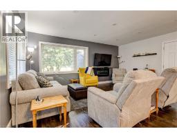 3 Oakwood Avenue, Kitchener, ON N2H6G7 Photo 21