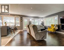 3 Oakwood Avenue, Kitchener, ON N2H6G7 Photo 22