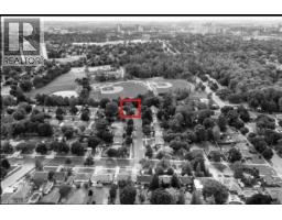 3 Oakwood Avenue, Kitchener, ON N2H6G7 Photo 44