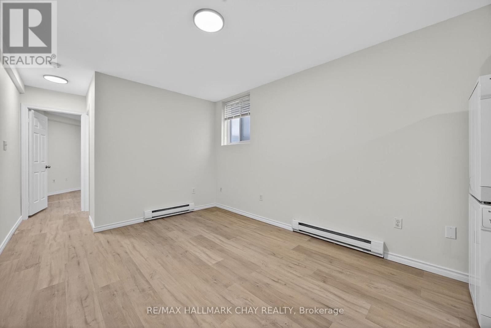 Lower-158 Pringle Drive, Barrie photo 5