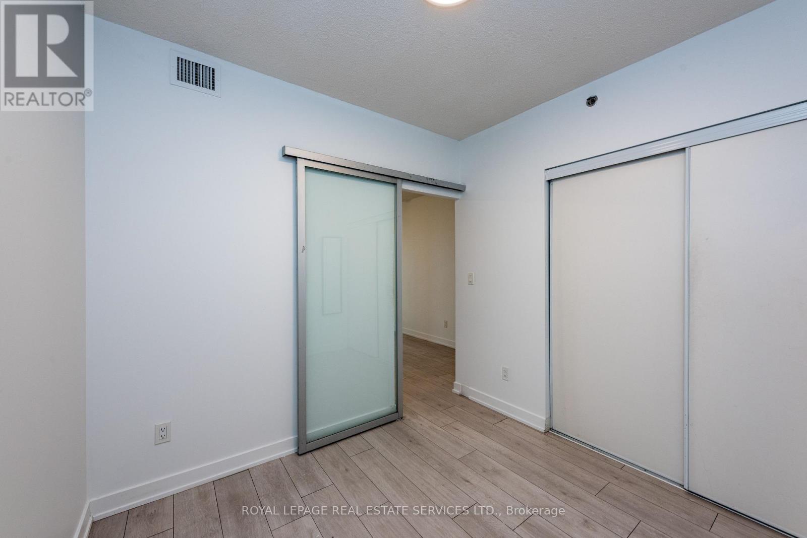 3210 Dakota Common — photo 25