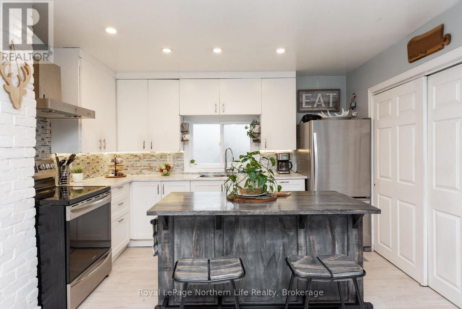 133 PRINCESS STREET E - 11