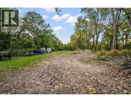 4776 Malden Road, Windsor, ON N9E3T5 Photo 17