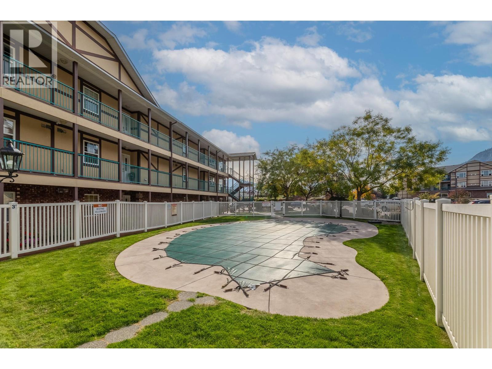 #2 800 Railway Lane - 47