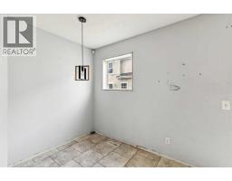 Bedroom - 76 Elgin Gardens Se, Calgary, AB T2Z4T5 Photo 10