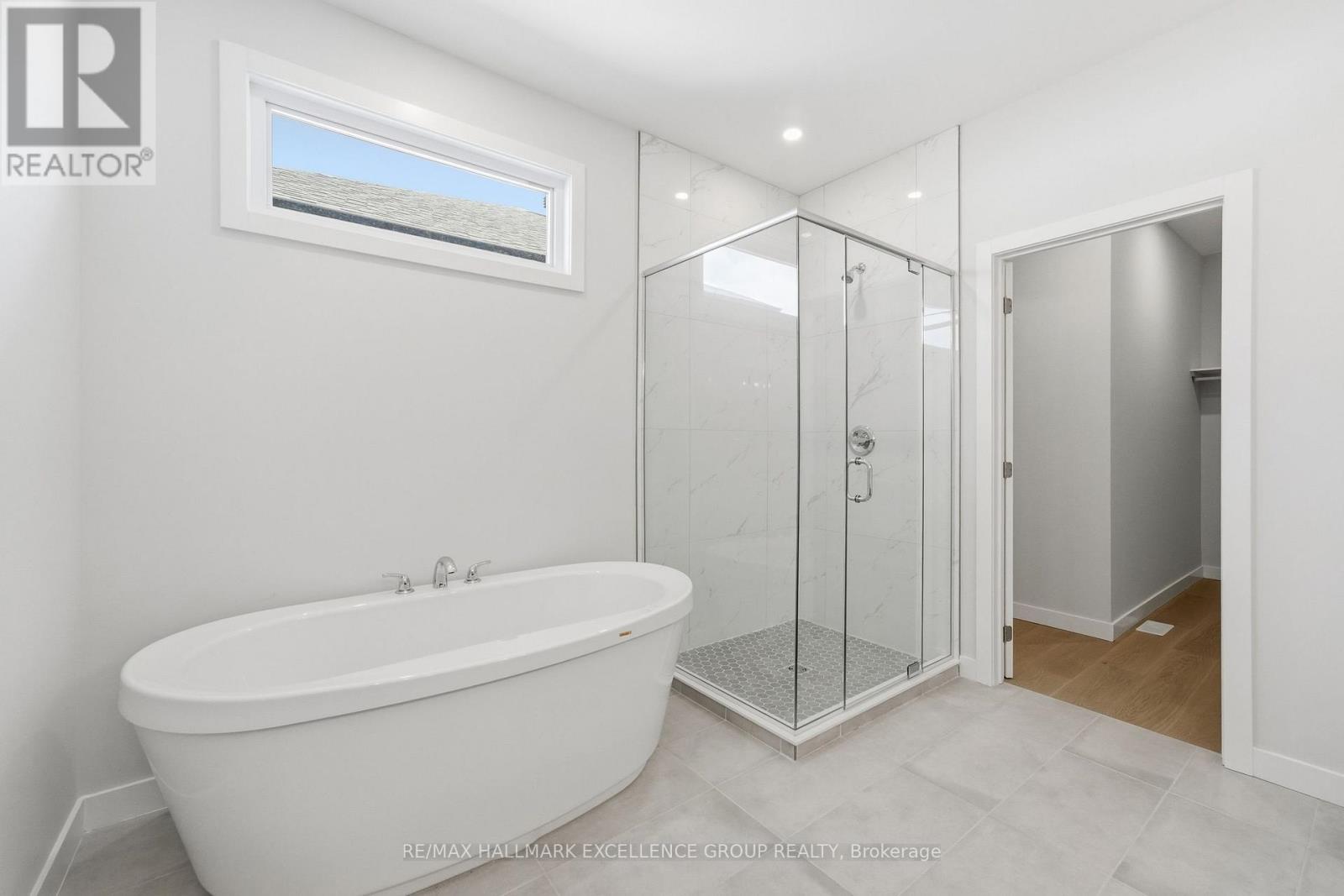 1345 DIAMOND STREET - Image 24