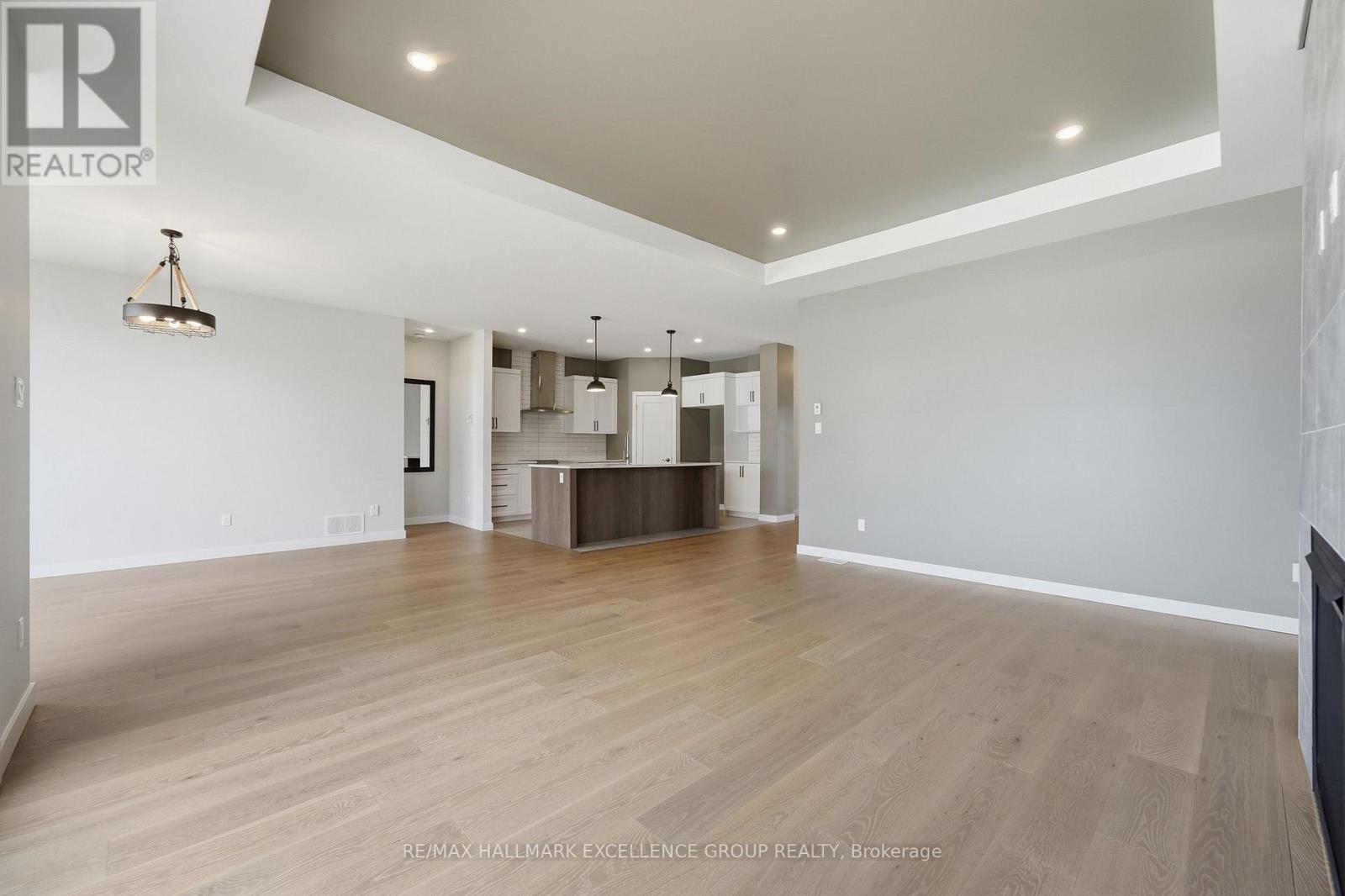 1345 DIAMOND STREET - 20