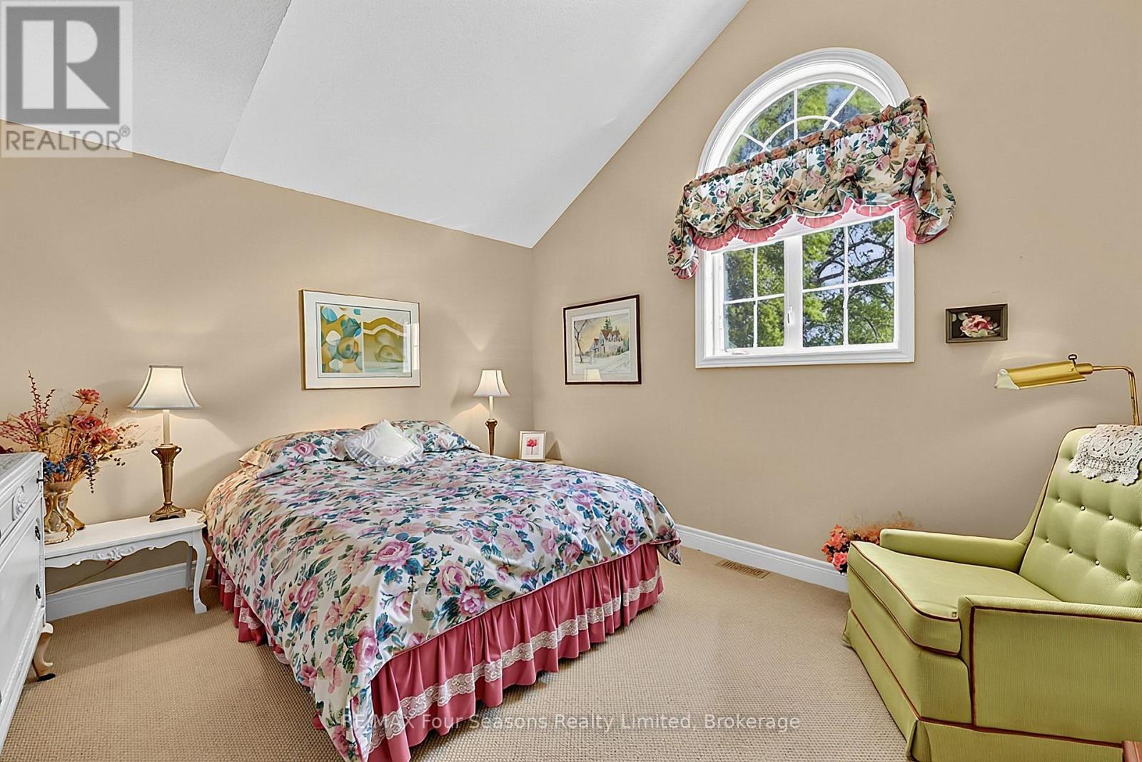7 CALLARY CRESCENT - 28