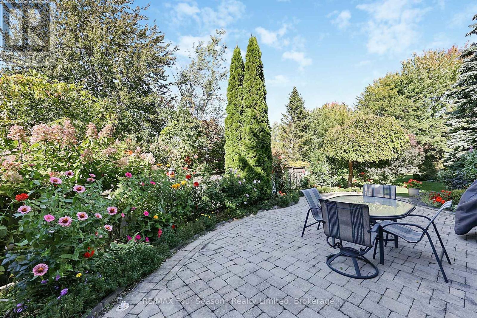 7 CALLARY CRESCENT - 37