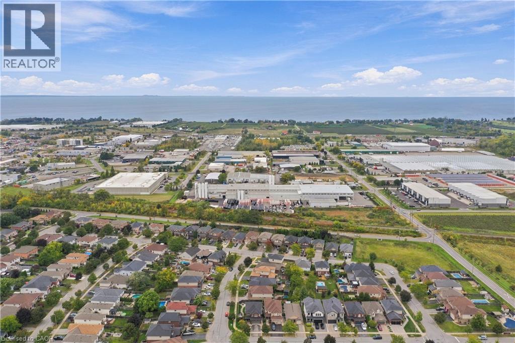 4530 FRANCES Crescent - 40