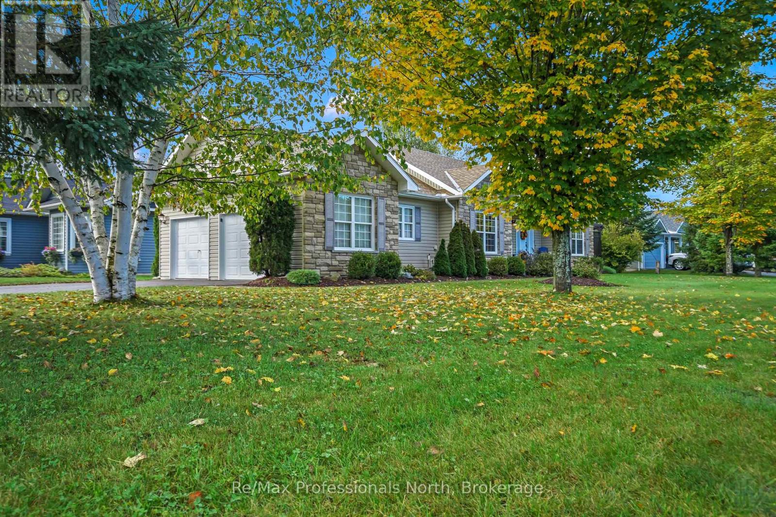 2 INVERARAY COURT - 40