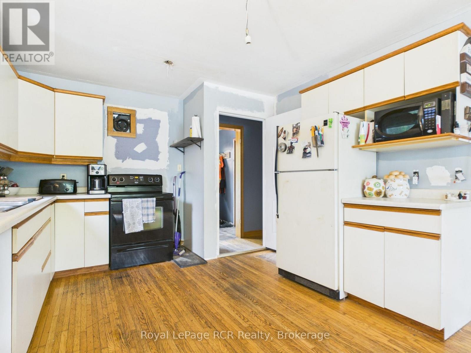 130 KING STREET - 4