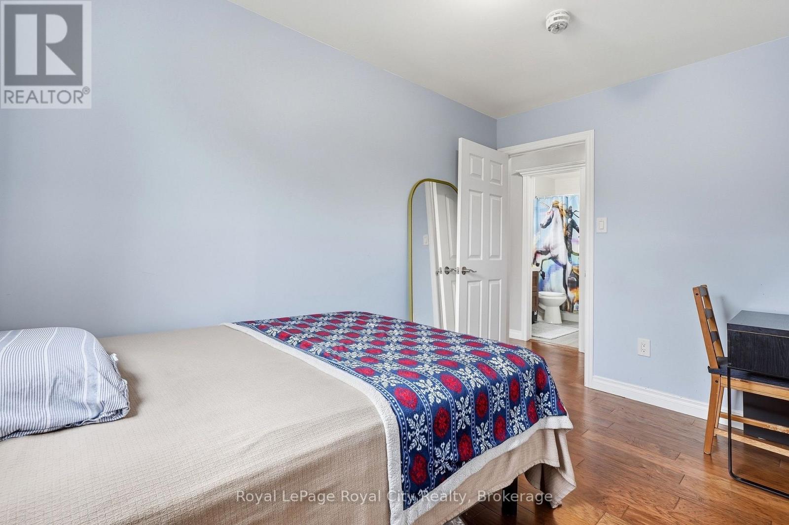 37 Mcilwraith Crescent — photo 19