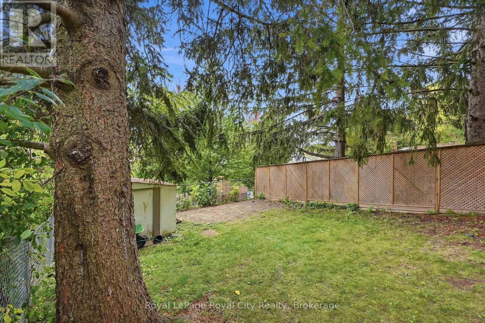 37 Mcilwraith Crescent — photo 29