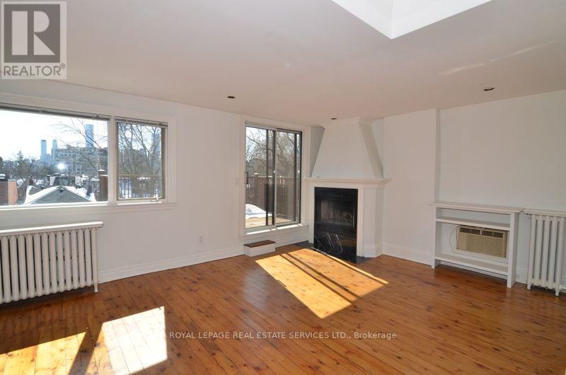 Photo of 33 Woodlawn Avenue