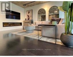 1003 - 478 King Street W, Toronto, ON M5V0A8 Photo 6