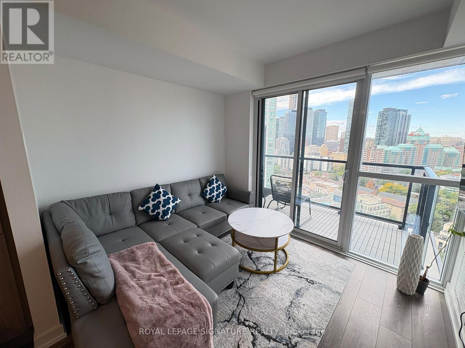 Photo of 159 Wellesley Street