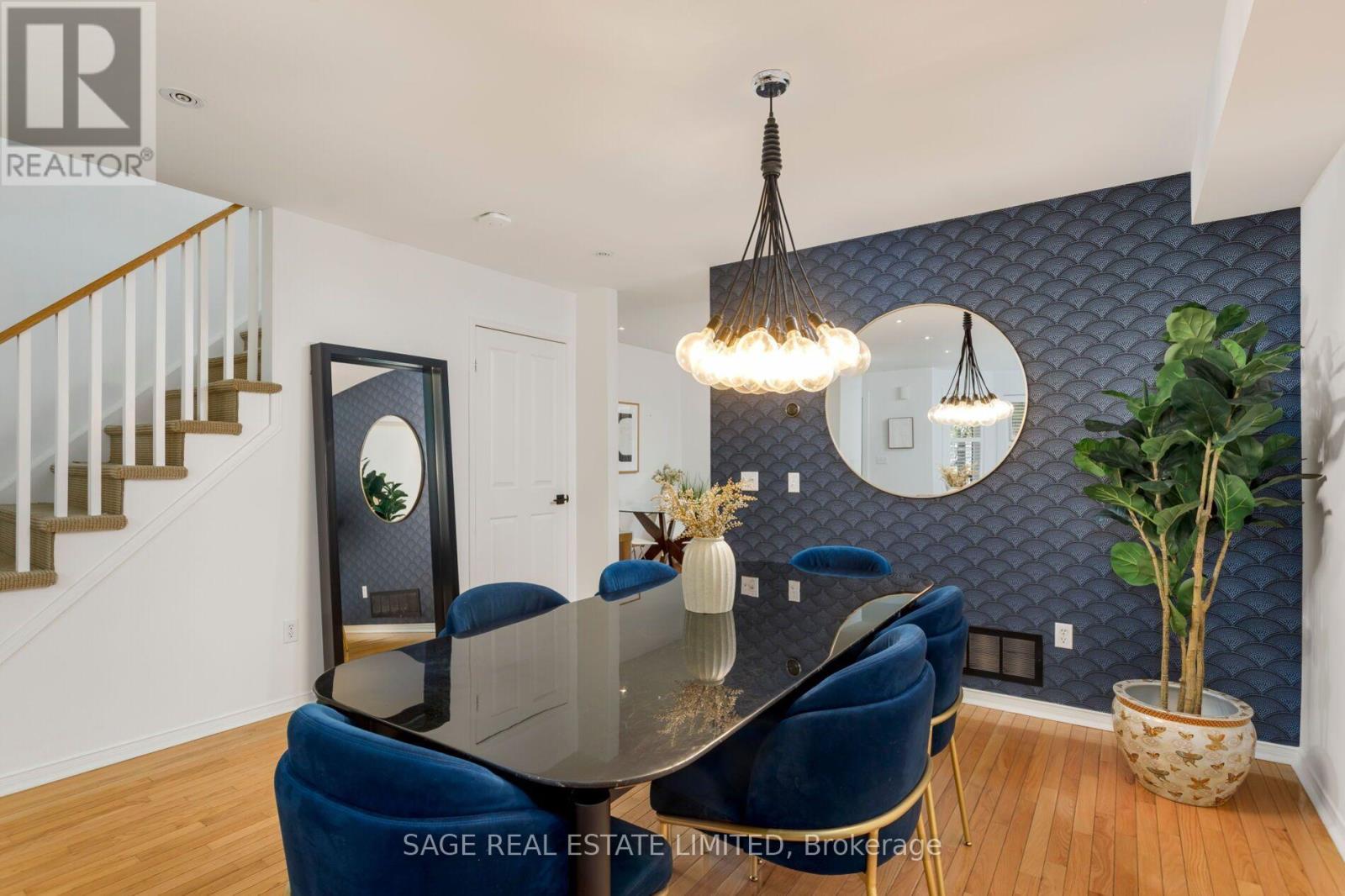 1176 SHAW STREET - 11