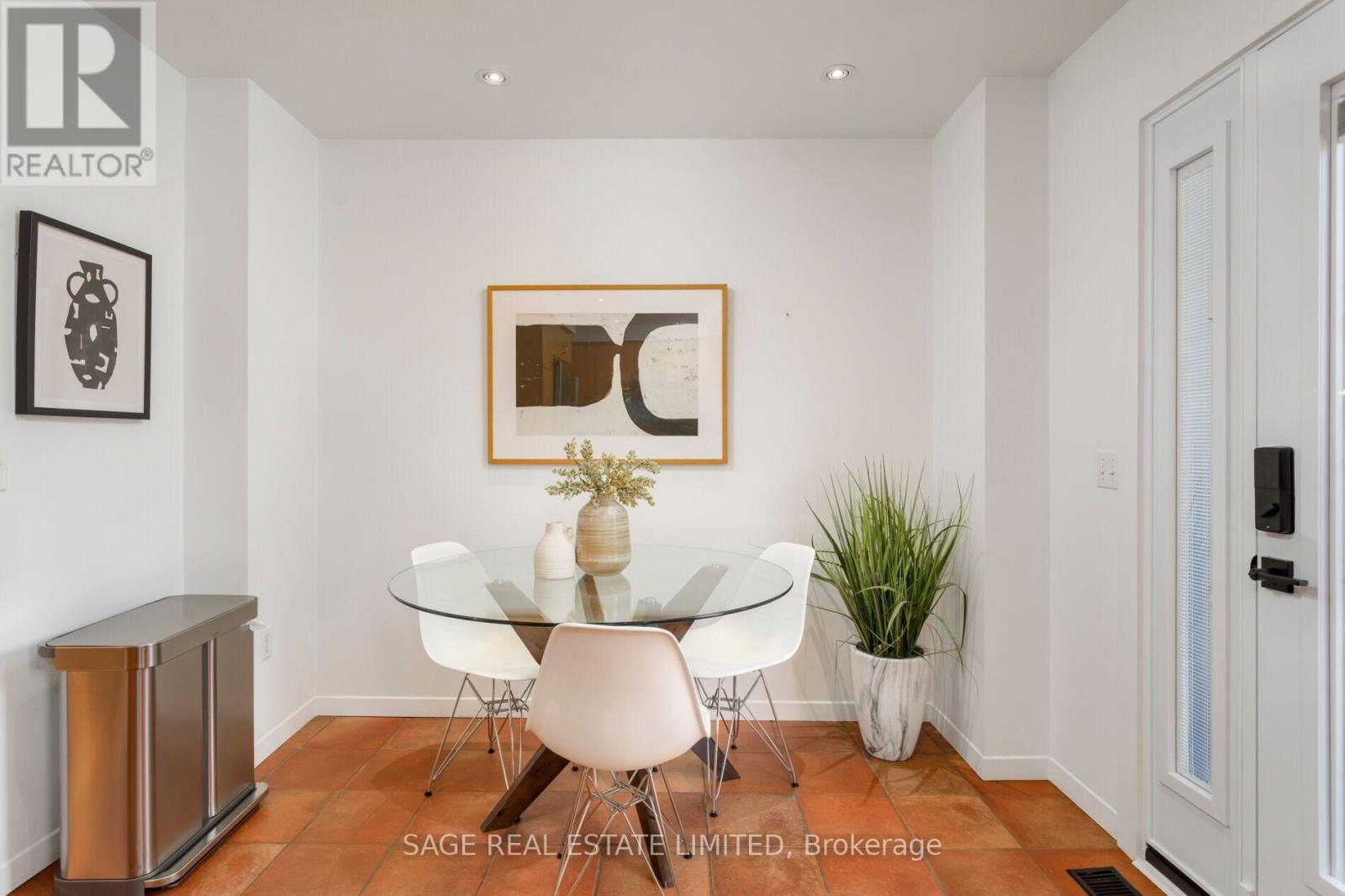 1176 SHAW STREET - 12