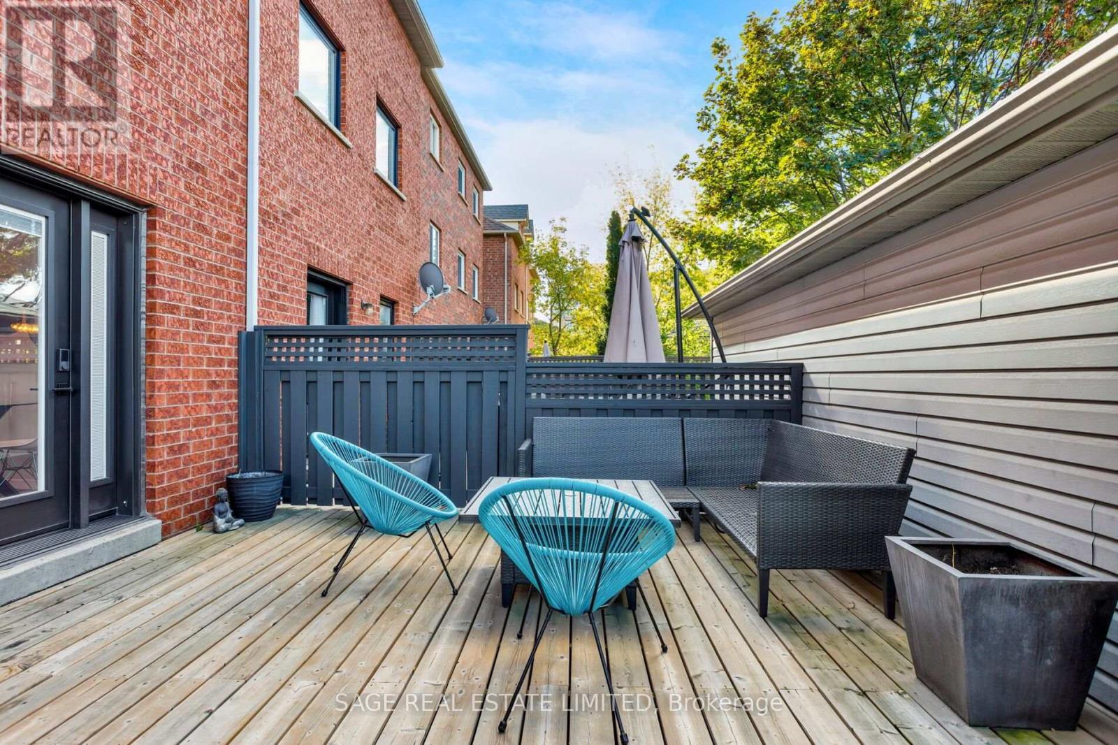1176 SHAW STREET - 19