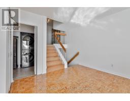 2825 - 33 Harbour Square, Toronto, ON M5J2Z6 Photo 7