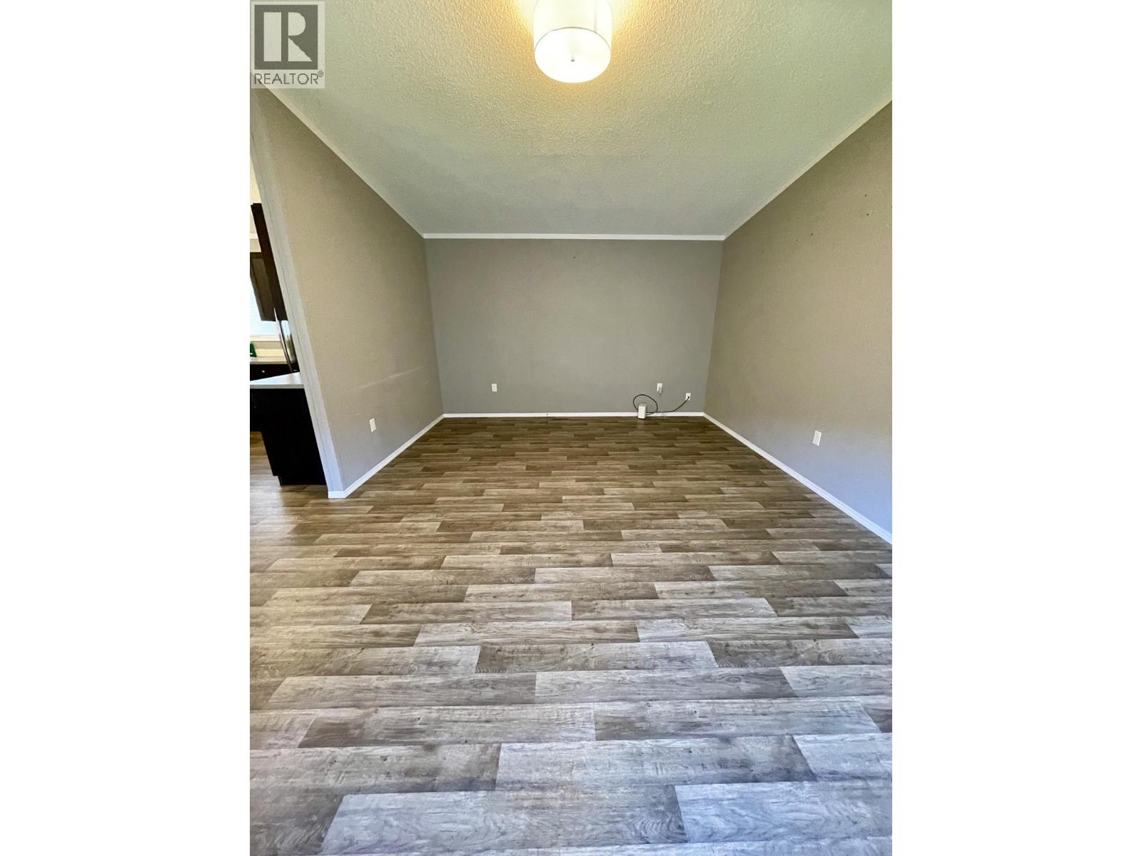 #116 100 Aspen Drive - 9