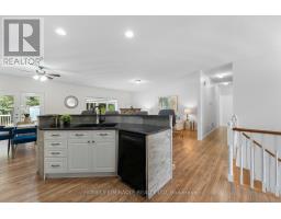 Bedroom 4 - 30 Dove Crescent, Barrie, ON L4N7Z3 Photo 10