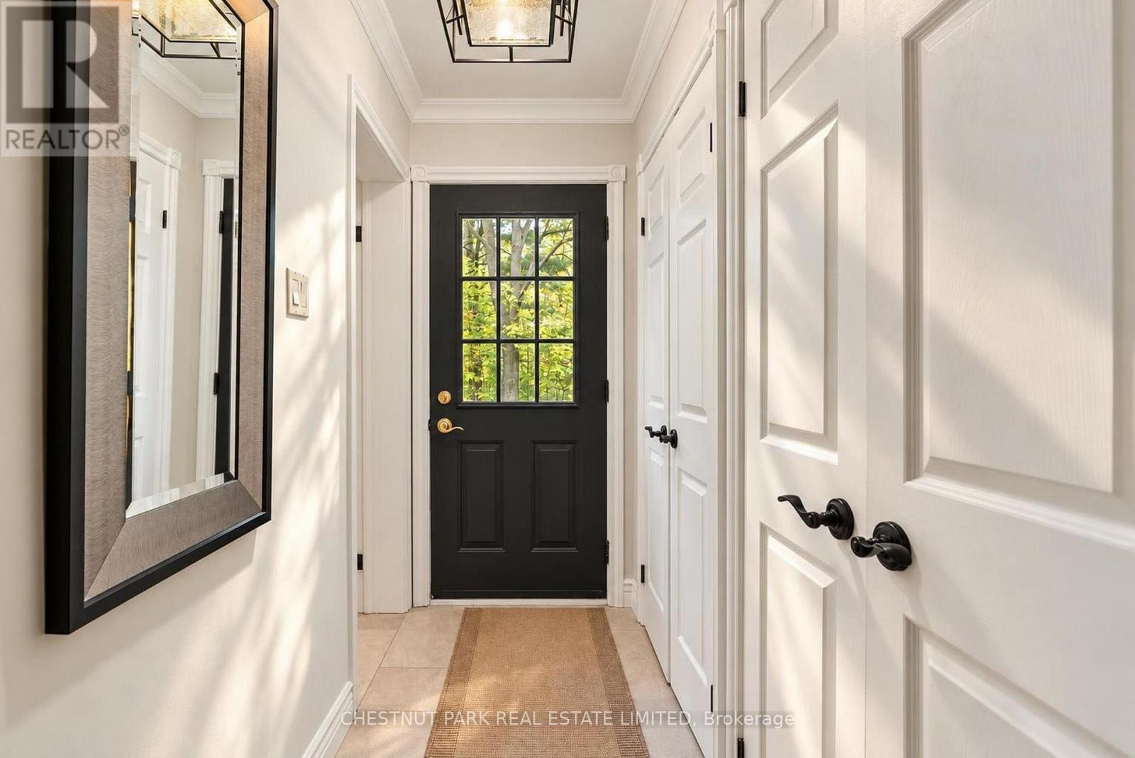 9 MILLS CIRCLE - 12