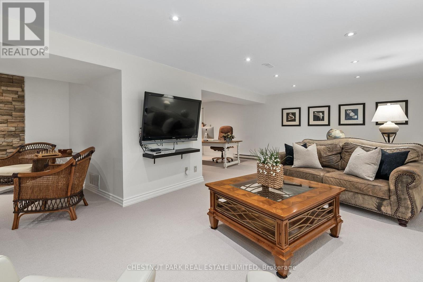 9 MILLS CIRCLE - 34
