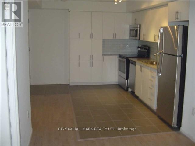 Photo of 830 Lawrence Avenue