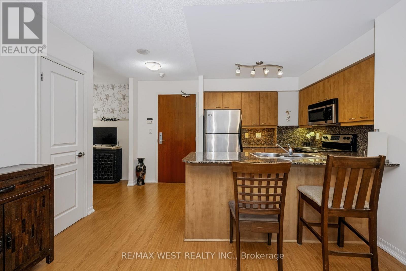 209- 1403 Royal York Road, Toronto, ON photo 10
