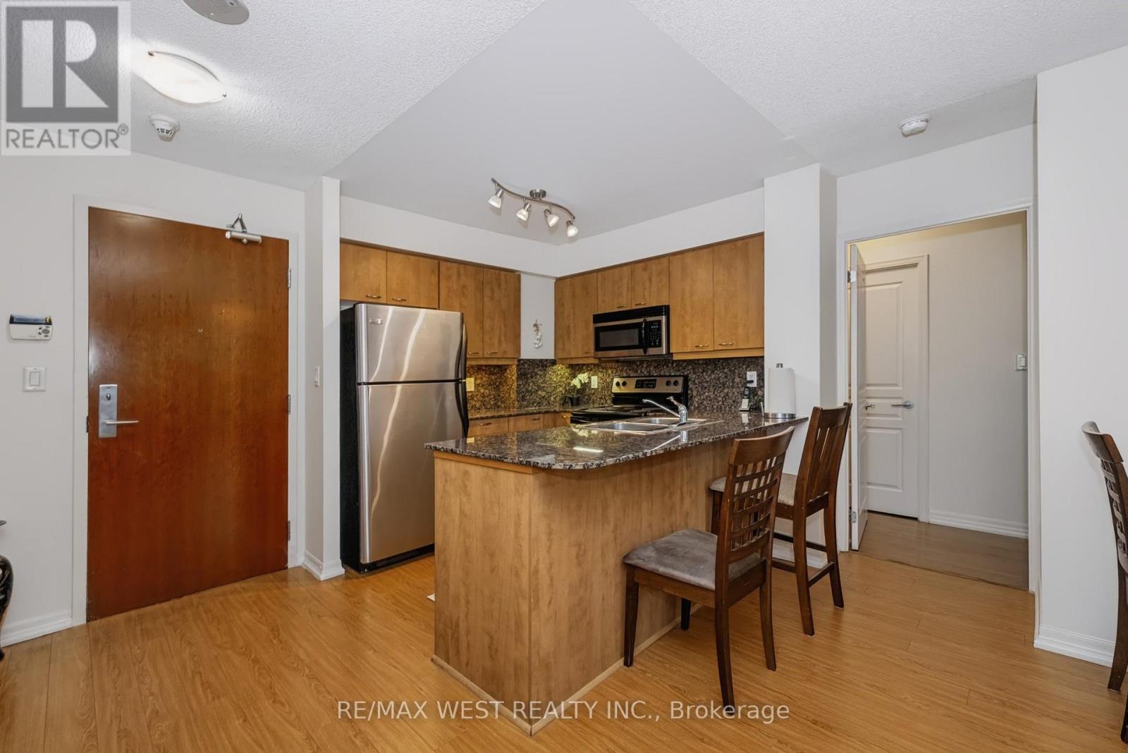 #209 1403 ROYAL YORK ROAD - 11