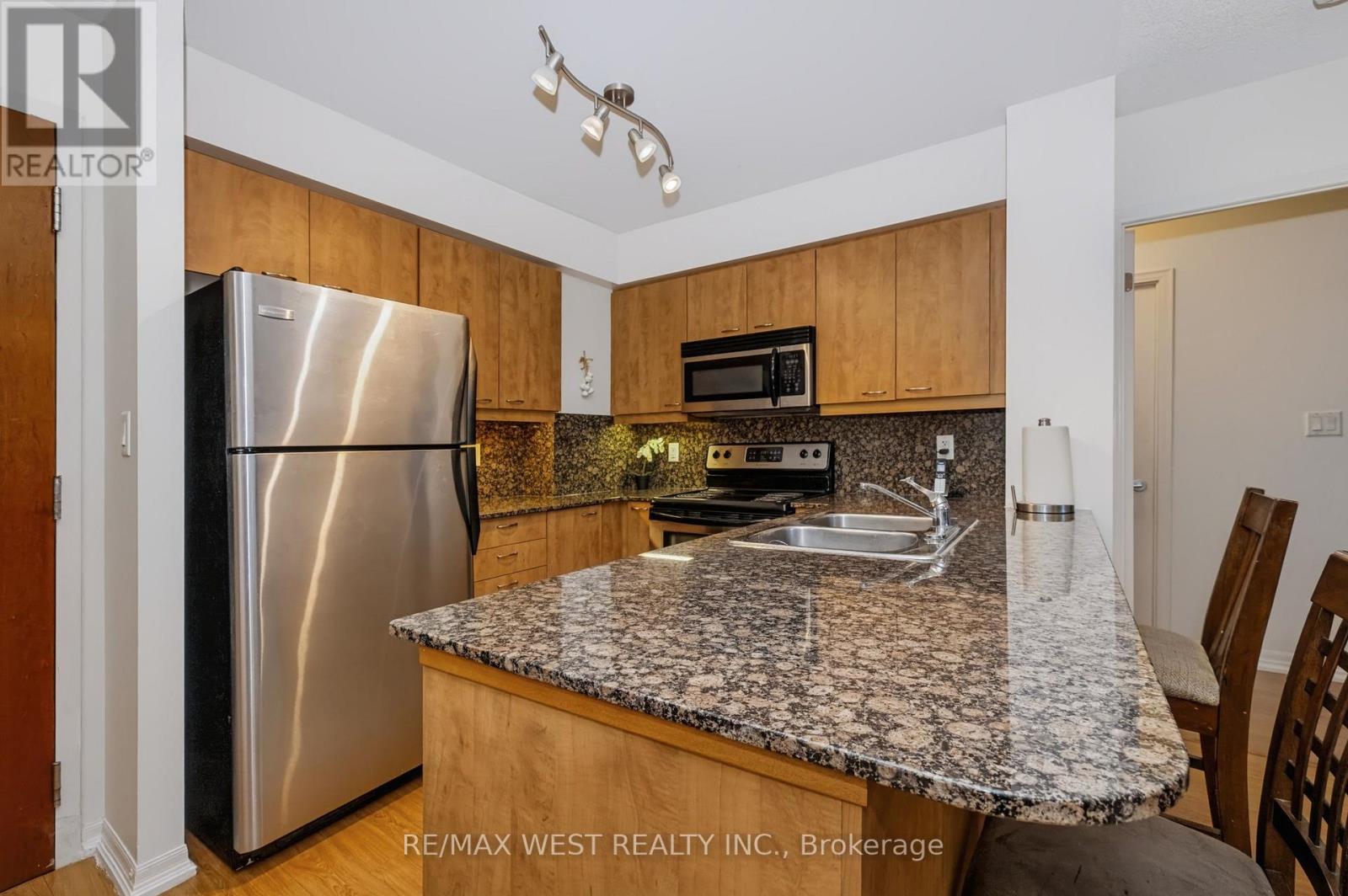 209- 1403 Royal York Road, Toronto, ON photo 13