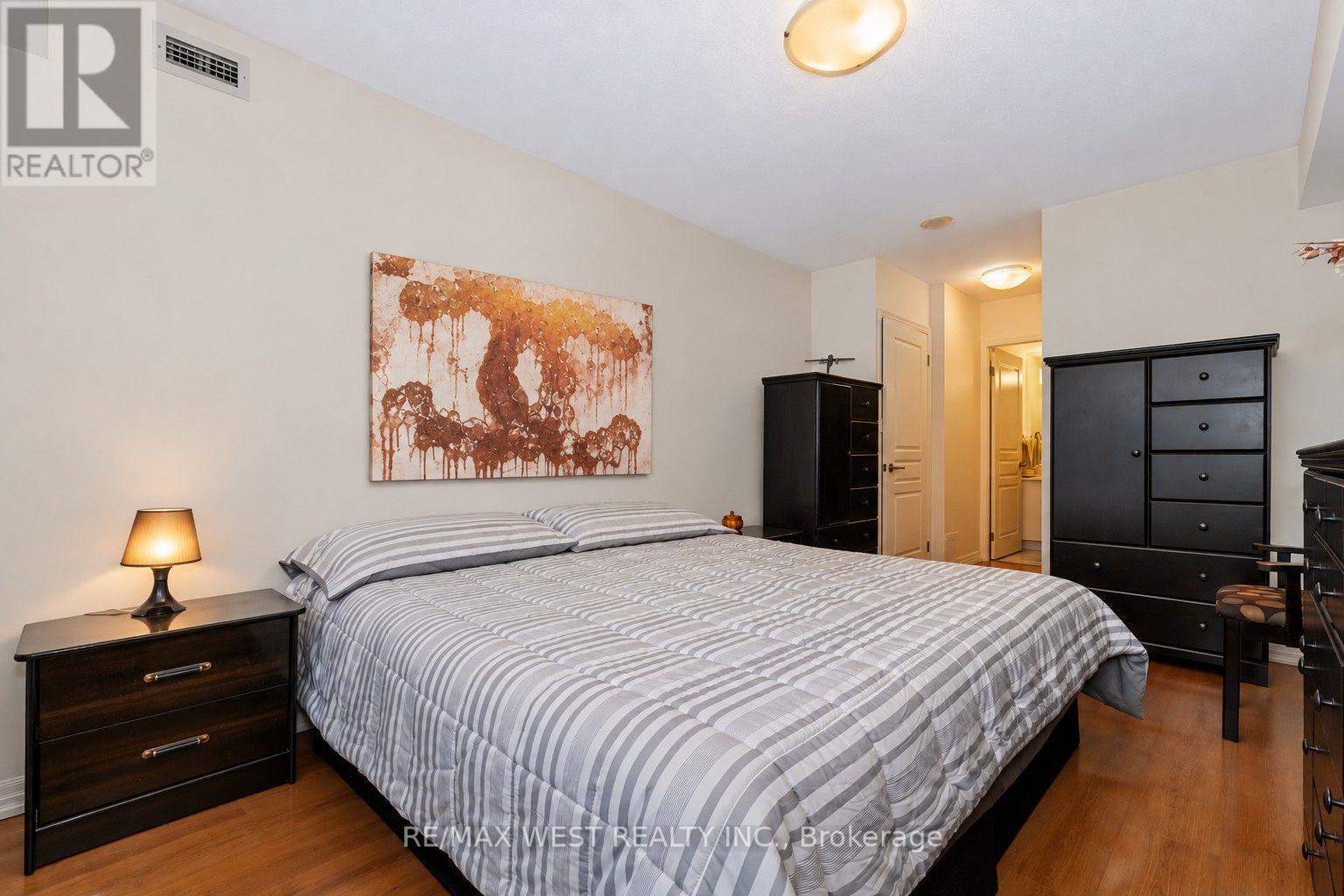 #209 1403 ROYAL YORK ROAD - 26