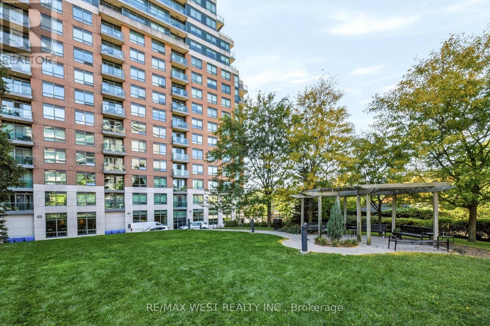 209- 1403 Royal York Road, Toronto, ON photo 40