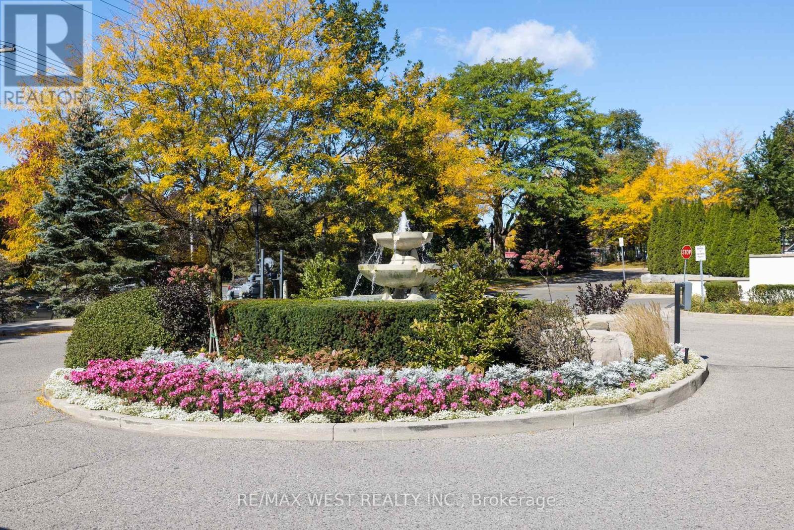 #209 1403 ROYAL YORK ROAD - 42