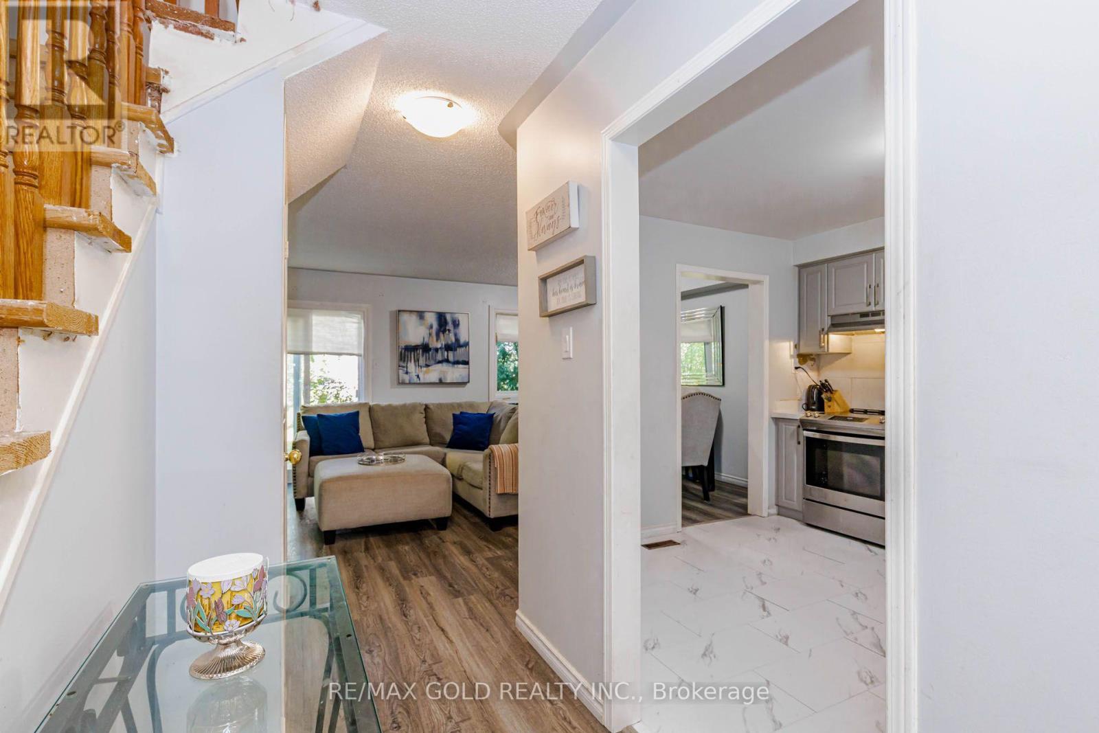 83 WICKSTEAD COURT - 5