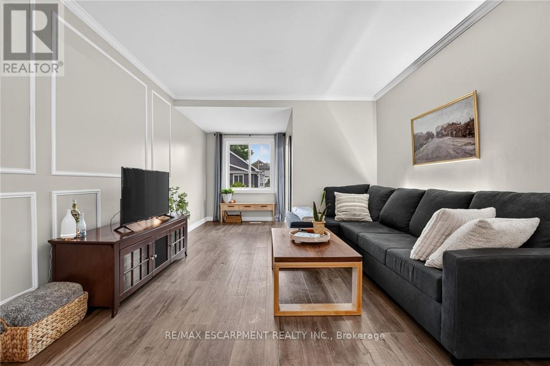 32 RICHMOND AVENUE - 8