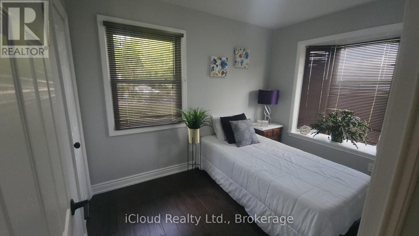 4099 NIAGARA PARKWAY - 23