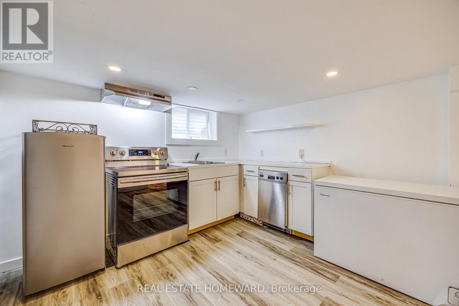 5164 ST LAWRENCE AVENUE - 20