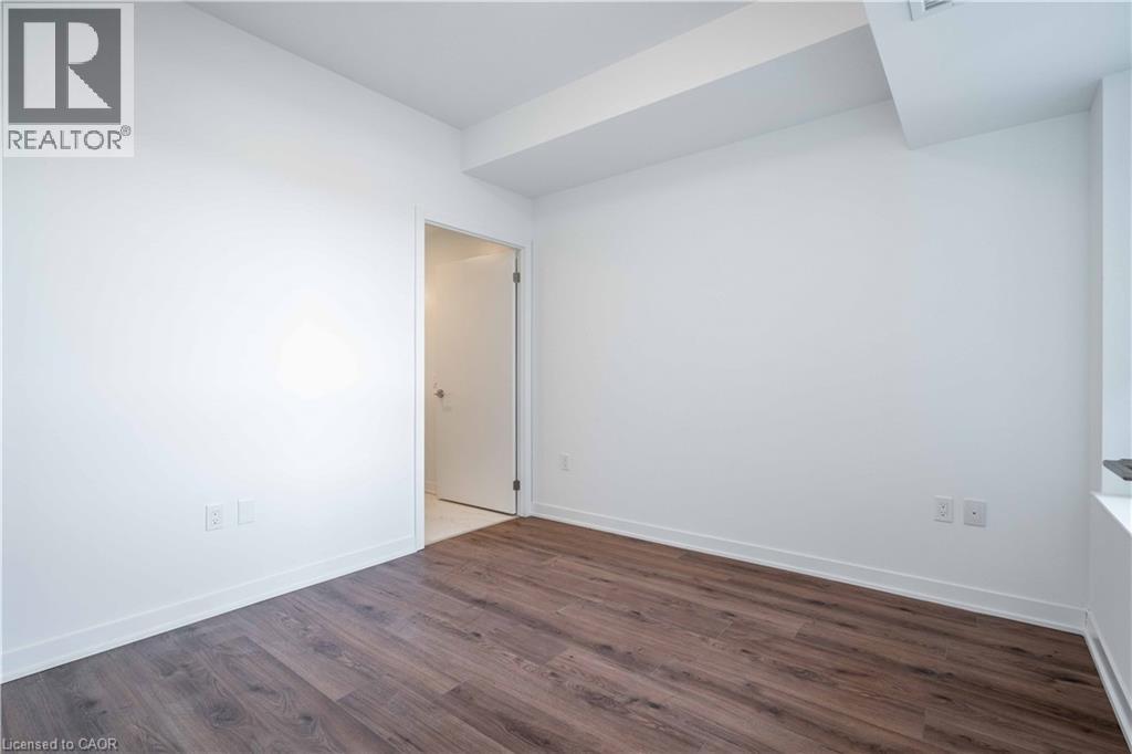 395 Dundas Street — photo 7