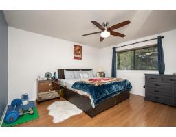 8448 154 Street, Surrey, BC V3S6H3 Photo 12