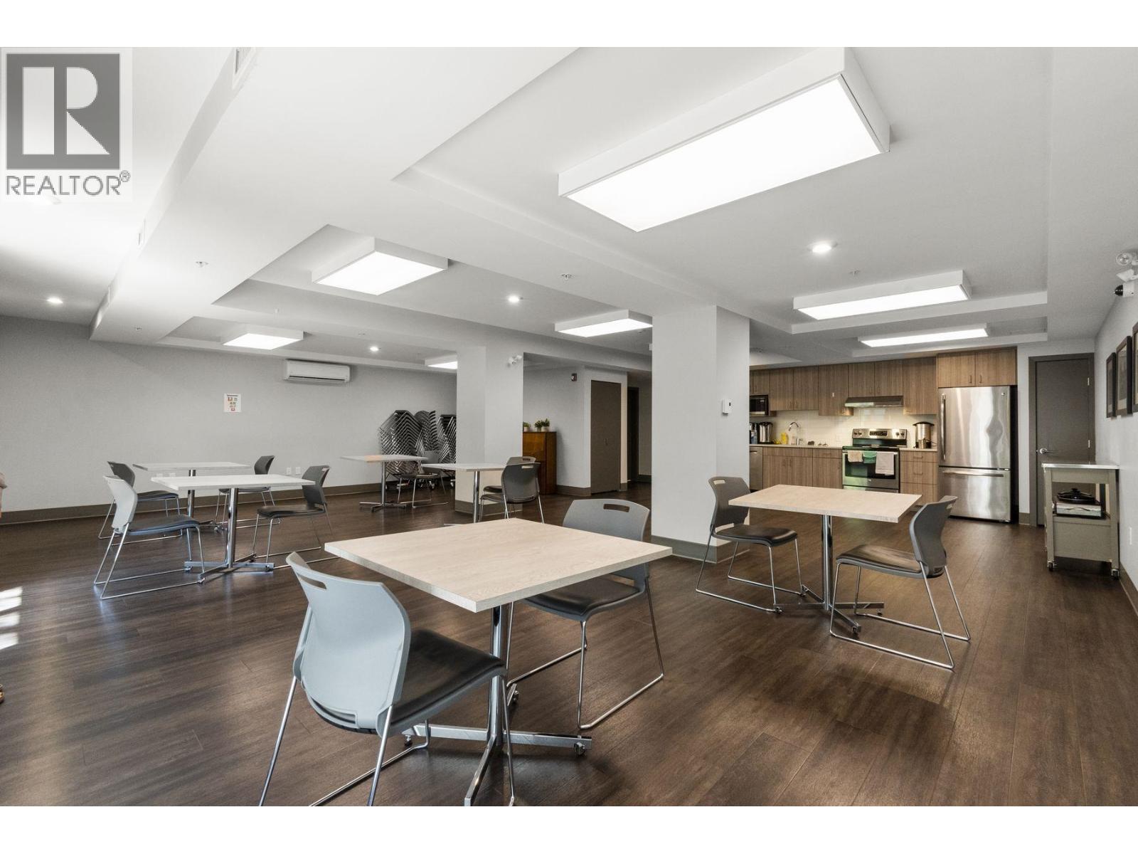 Photo of 206 3365 E 4TH AVENUE 26